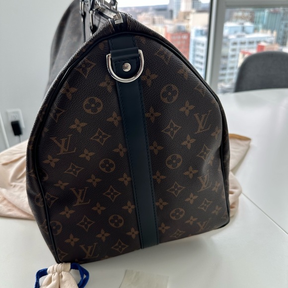 Louis Vuitton Keepall 55 - Picture 4 of 13